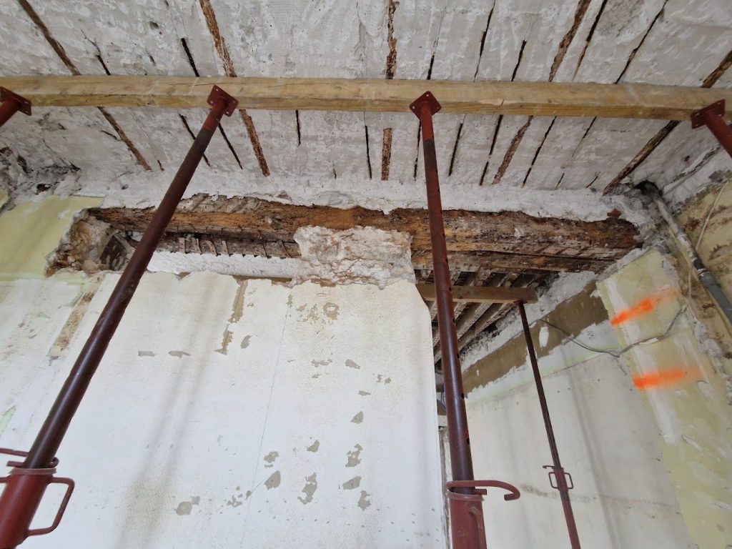 Renforcement du plancher haut du rez-de-chaussée d&rsquo;un bâtiment ancien à Nanteuil-le-Haudouin (60) — photo 4